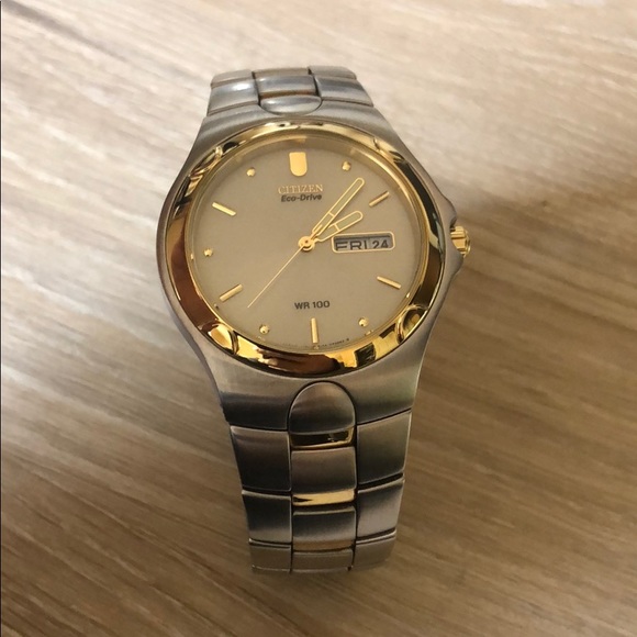 Citizen Accessories - Like New Citizen Eco-Drive Gold & Silver Watch